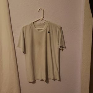 Athletic Nike T